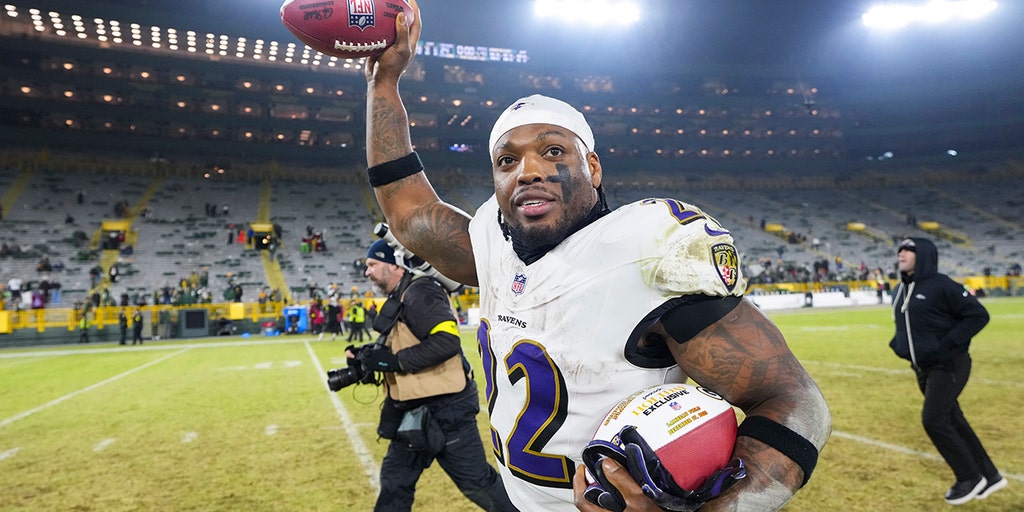 NFL Week 17 scores: AFC North, NFC South up for grabs as playoff picture almost complete