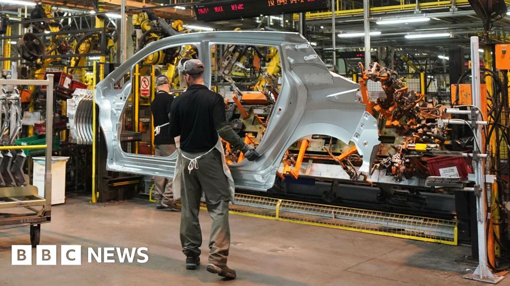 Nissan Leaf production starts in Sunderland
