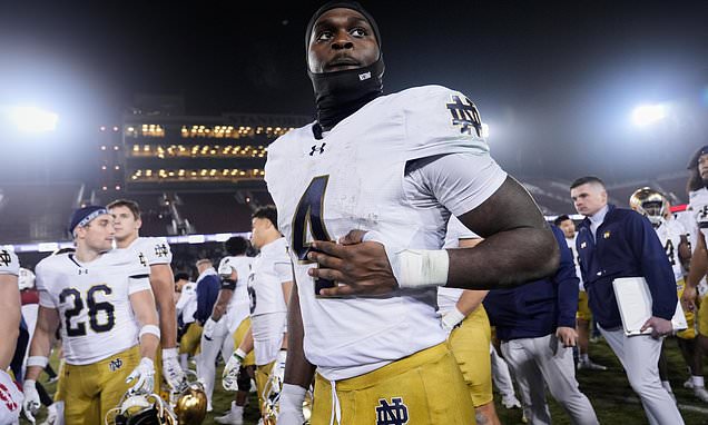 Notre Dame running back Jeremiyah Love announces he's entering NFL...