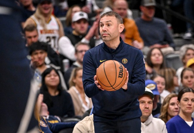 Even as first-year NBA head coach, Nuggets' David Adelman finds time to watch games 'as a fan'