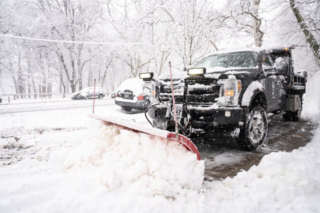 State of emergency declared for NYC as storm could dump 11 inches of snow in some areas