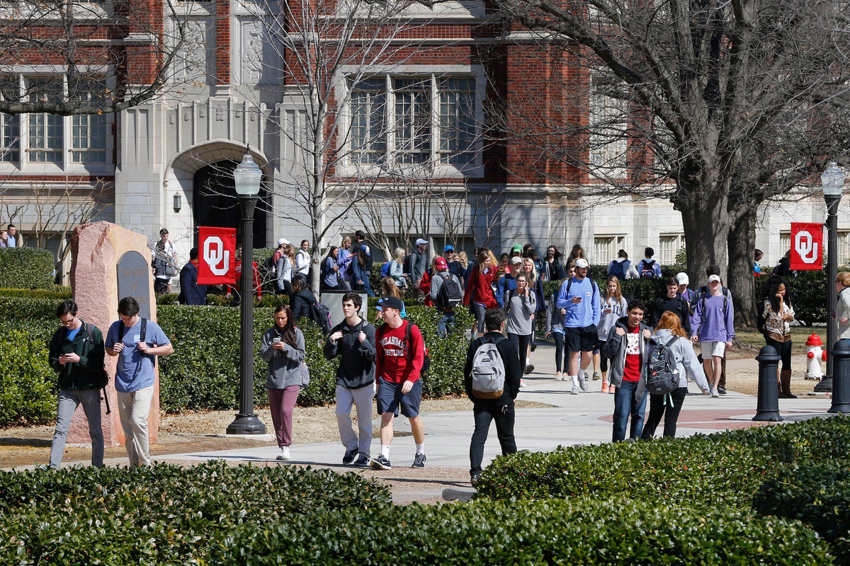 Oklahoma university removes teacher who gave student an F over paper