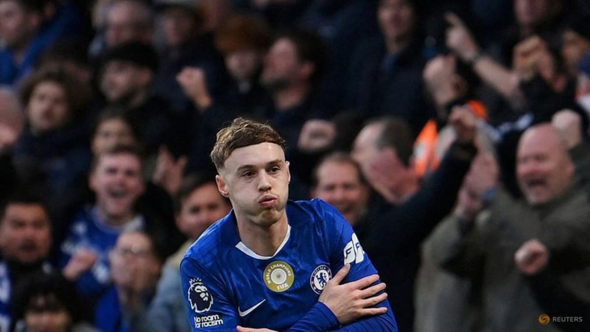Palmer's cool finish warms the hearts of Chelsea fans