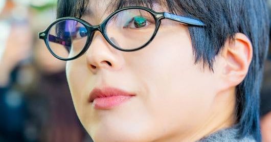 Park Bo-gum Surprises as KBS Entertainment Awards Grand Prize Contender