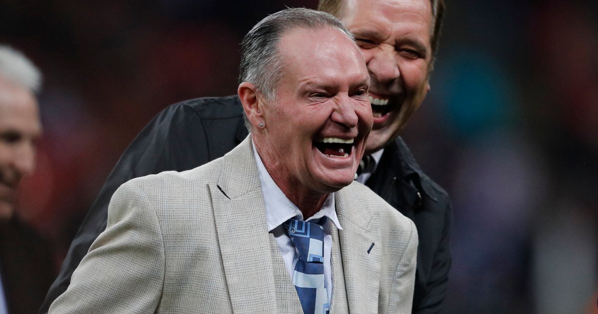 England icon Paul Gascoigne surprised fan with unexpected home visit - The Mirror