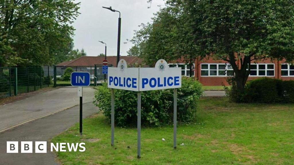 Police officer struck Gainsborough man during restraint, inquest hears