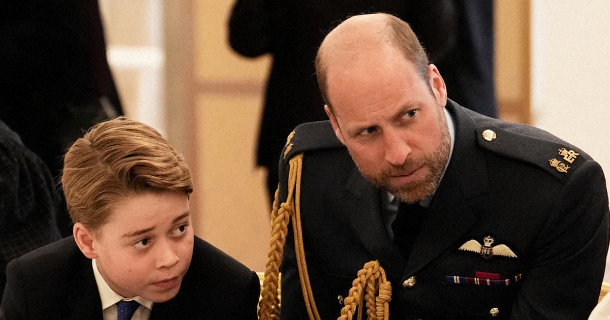 Prince William brings his son to the same homeless shelter he first visited with Princess Diana