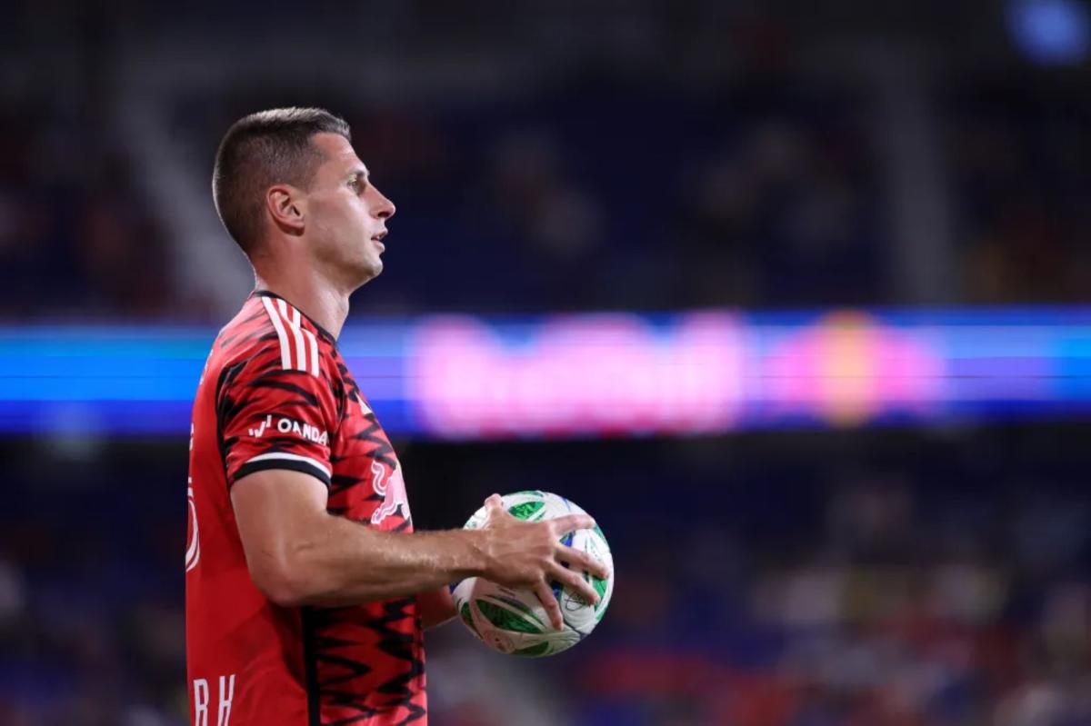 Red Bulls looking to trade local star Sean Nealis to D.C. United