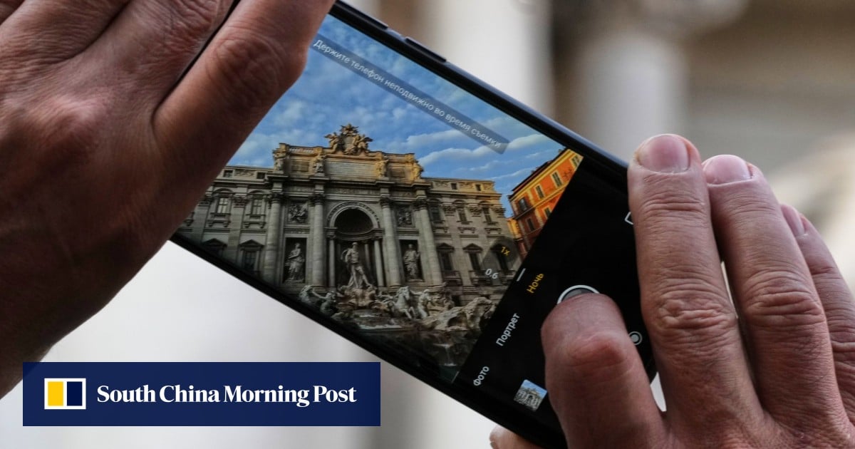 Rome to charge tourists to get close to famed Trevi Fountain