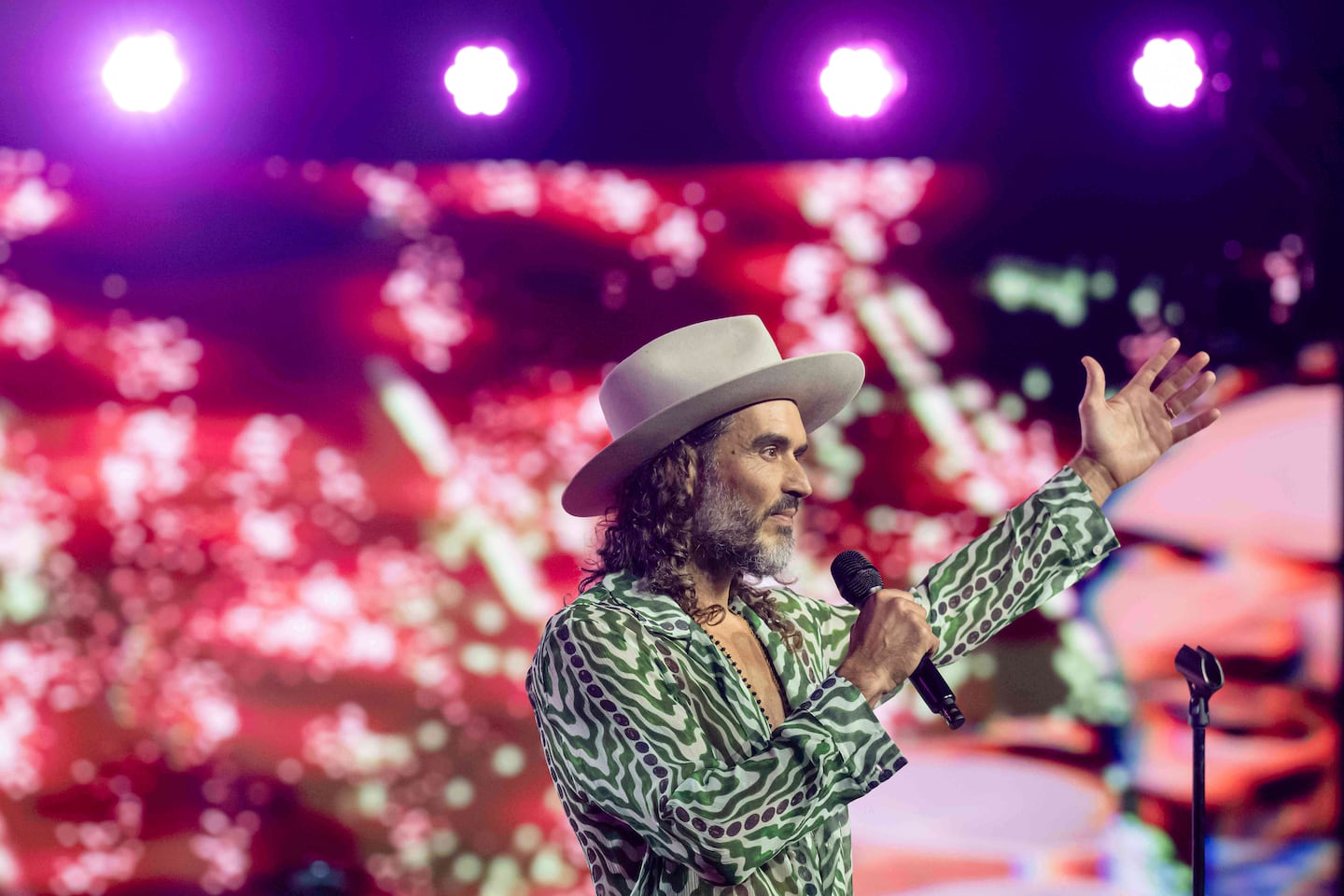 UK authorities bring new charges of rape and sexual assault against Russell Brand - The Boston Globe