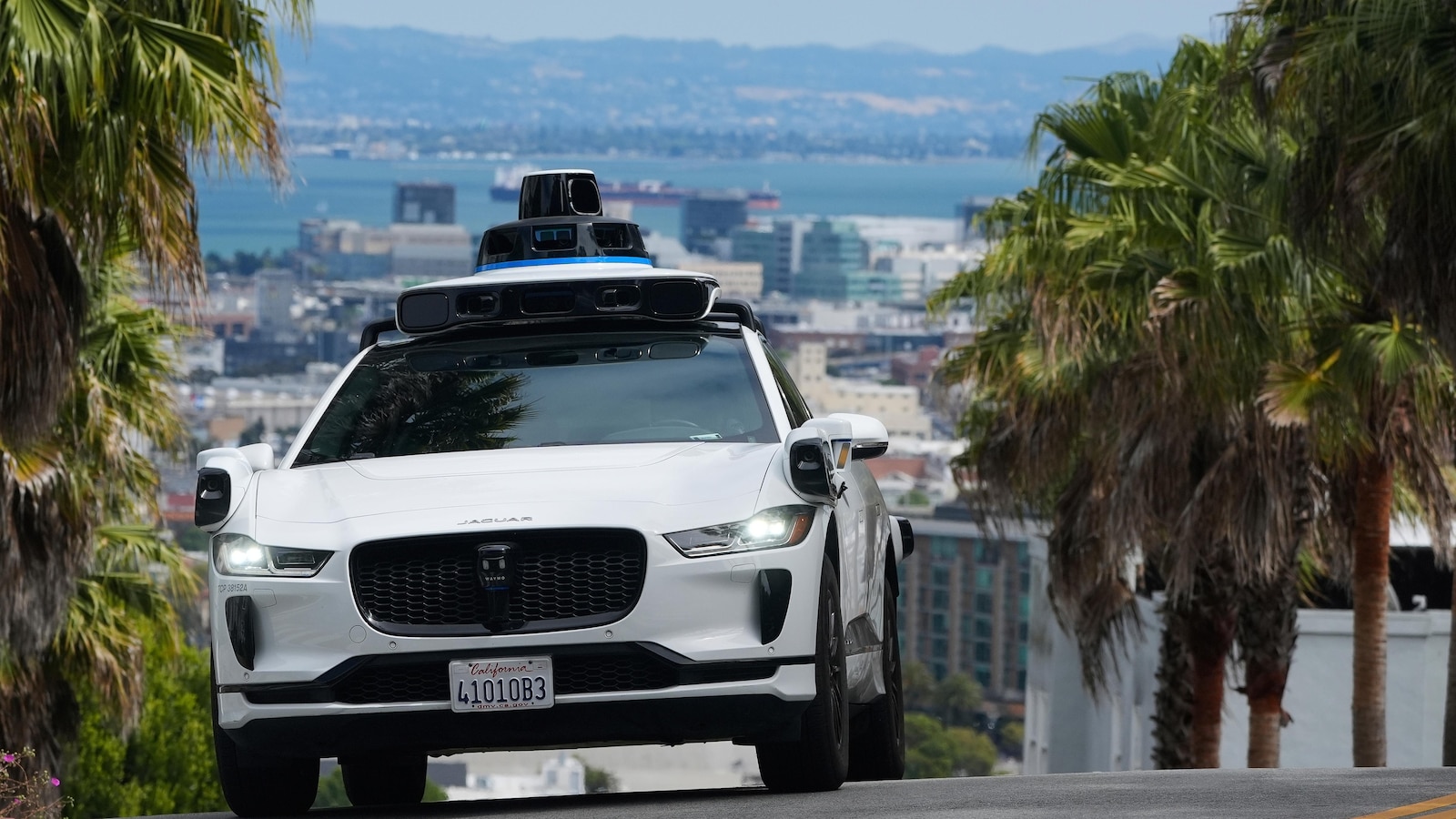 San Francisco woman gives birth in Waymo self-driving taxi