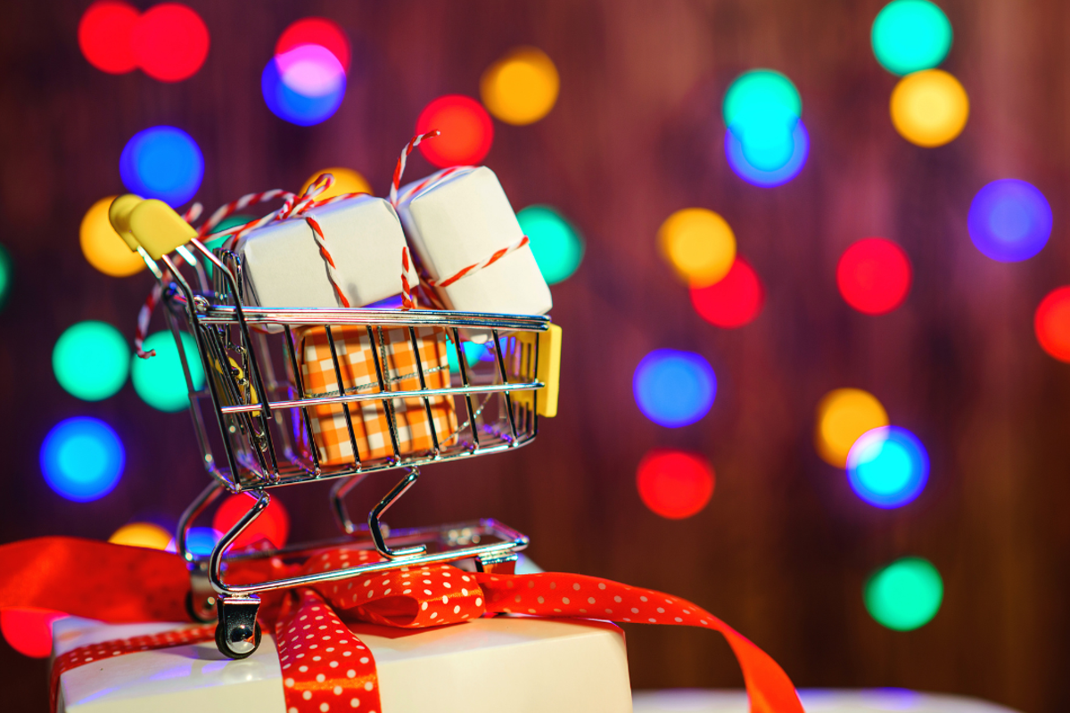 Easy ways to save on last-minute holiday gifts, according to budget experts