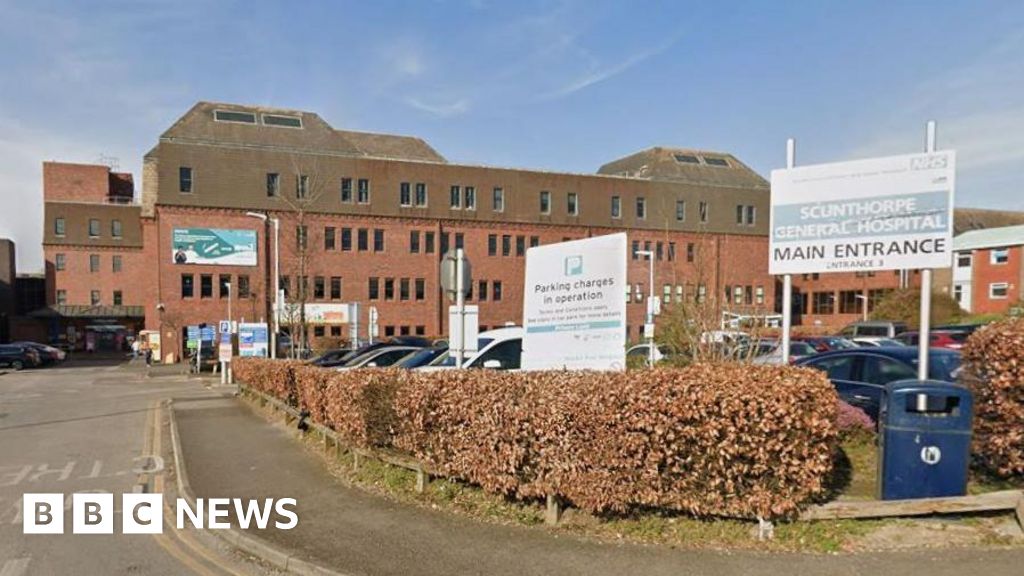 Government says Scunthorpe Hospital changes are 'not a threat'