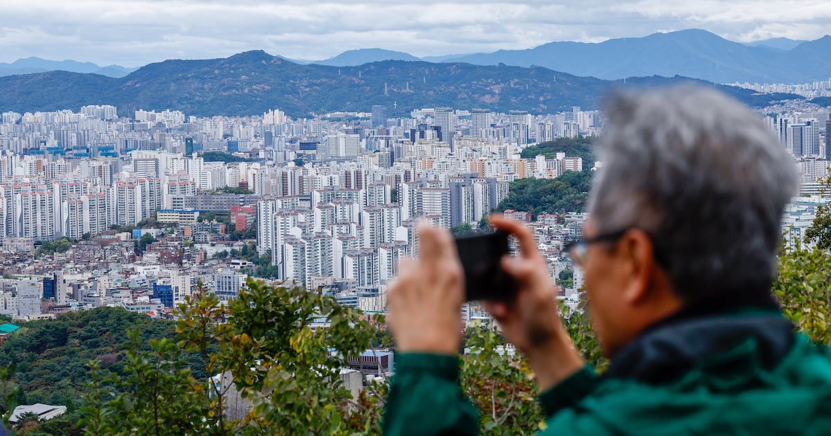 Seoul Housing Price Growth Slows as Jeonse Prices Surge