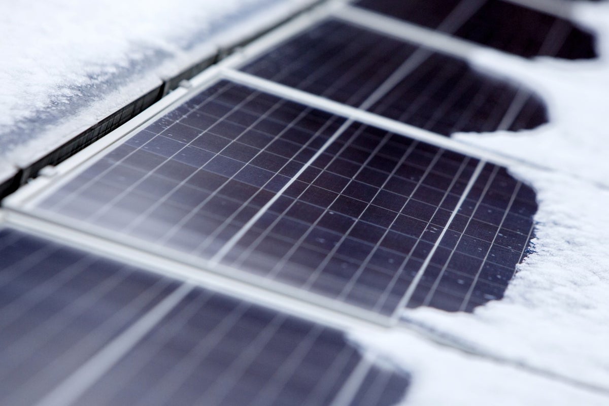 Do solar panels work in winter? What UK homeowners should know