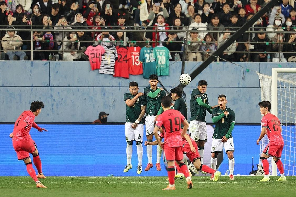 Son Heung-min's free kick curler voted top S. Korean goal for 2025 - The Korea Times