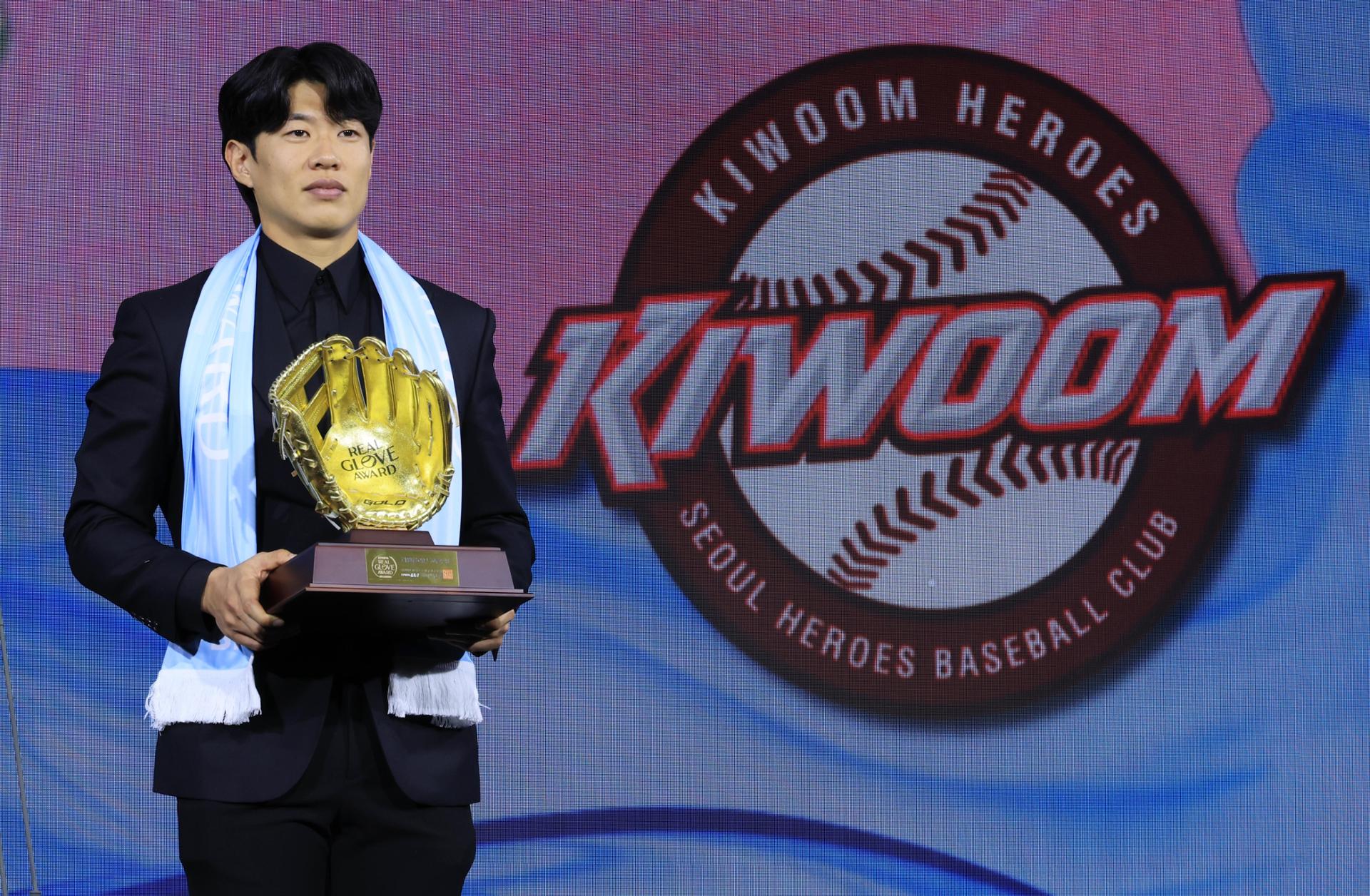 Posted KBO star Song Sung-mun reports no progress in MLB talks - The Korea Times