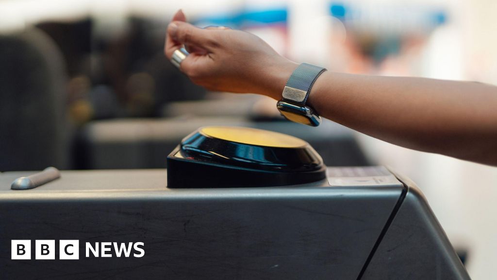 South East rail users hit by change to peak time ticketing