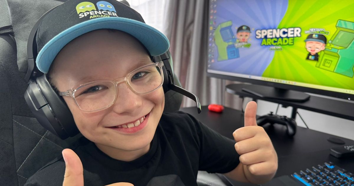Pint-sized gaming whizz kid Spencer Arcade lists top 10 games for festive family fun  - The Mirror