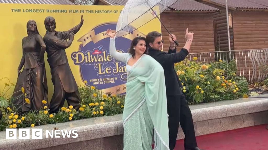 Statue of Bollywood stars Shah Rukh Khan and Kajol unveiled in London