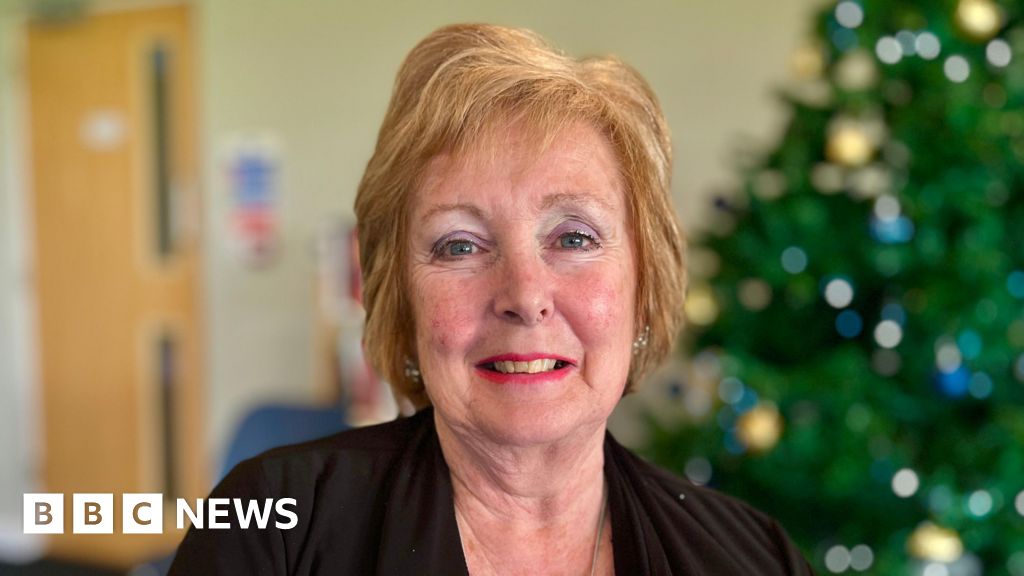 Singalong in Suffolk boosts lung health and helps a good cause