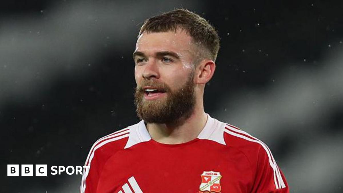 Swindon Town 4-0 Bolton Wanderers