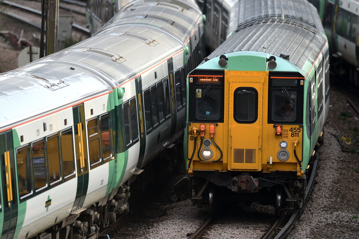 Some train passengers face soaring fares with new contactless payment rules