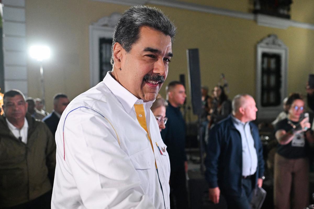 As the noose tightens around Nicolas Maduro, how to ensure a strong...