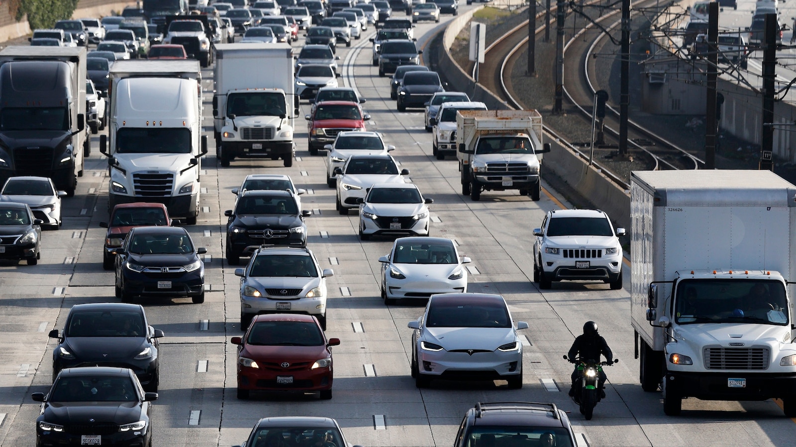Trump to roll back Biden-era vehicle fuel efficiency rules: White House official