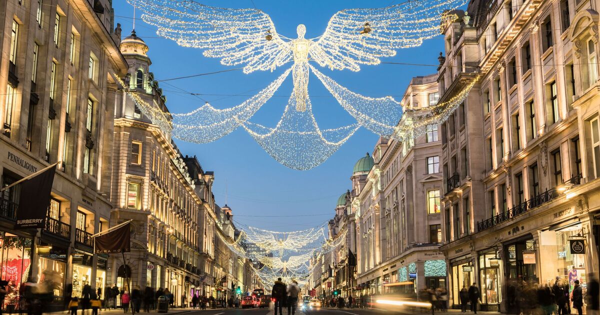 Iconic UK high street bans cars today for 'festive mile' transformation