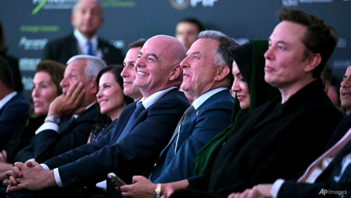 Third day of Ukraine settlement talks to begin in Miami