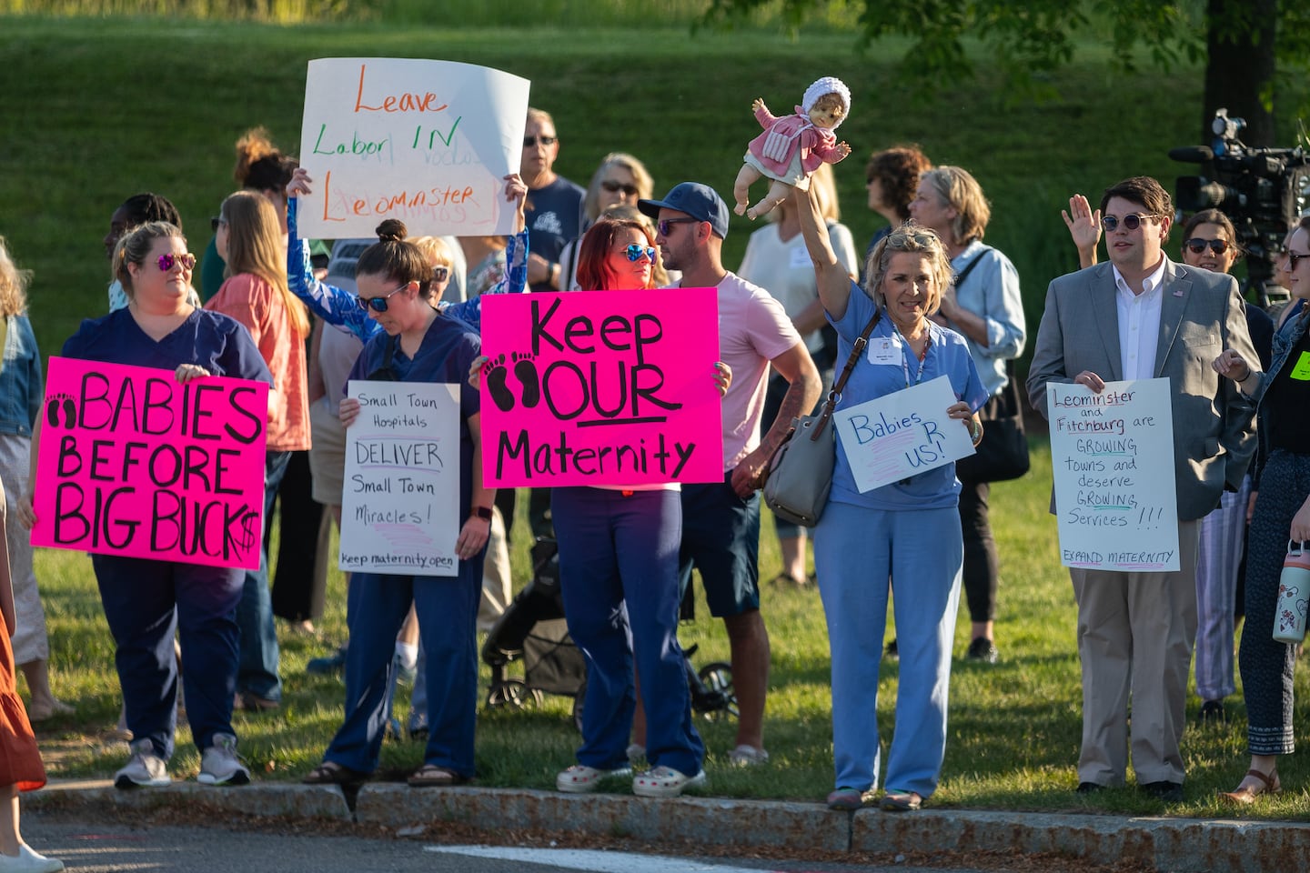 UMass Memorial could have used taxpayer funds to help keep maternity unit open, audit suggests - The Boston Globe