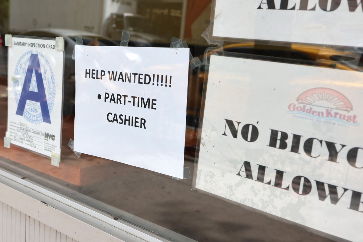 US private employers unexpectedly shed 32,000 jobs in November