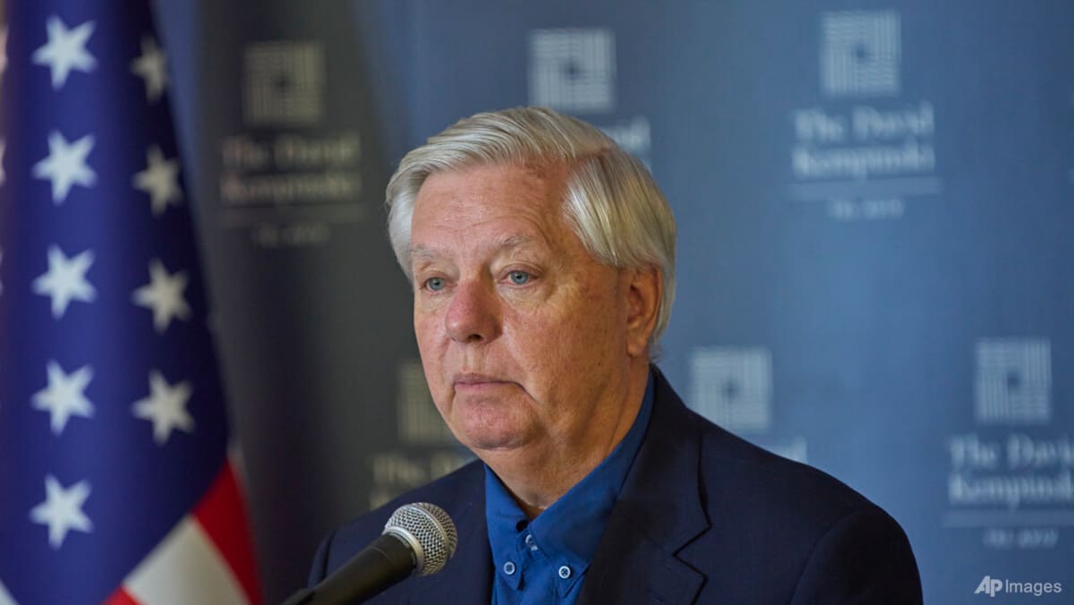 US senator urges military action if Hamas, Hezbollah remain armed