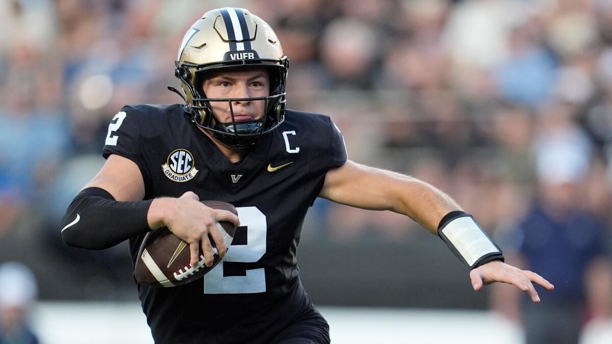 Vanderbilt quarterback Diego Pavia apologizes for profane post about Heisman voters
