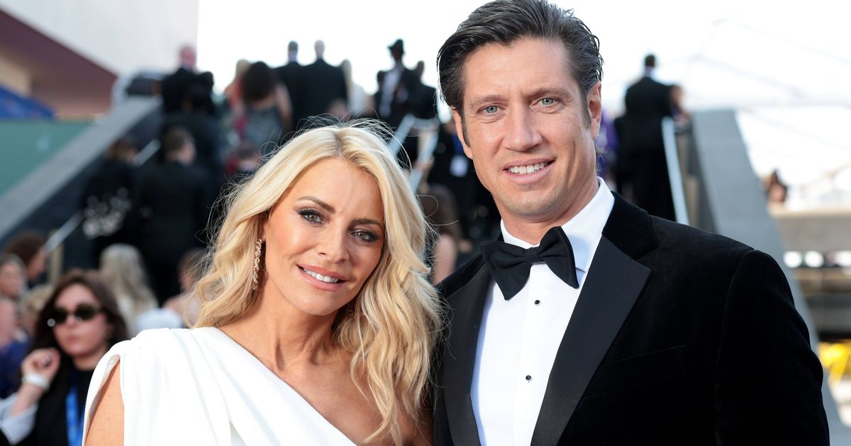 Vernon Kay hits out at criticism about wife Tess Daly before final Strictly episode - The Mirror