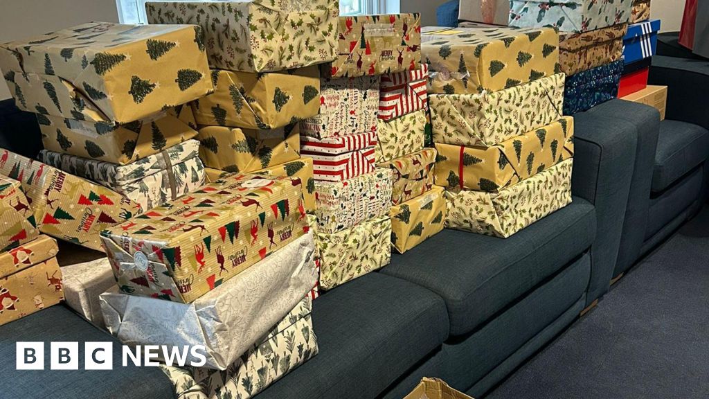 Volunteers spreading joy to thousands of kids this Christmas