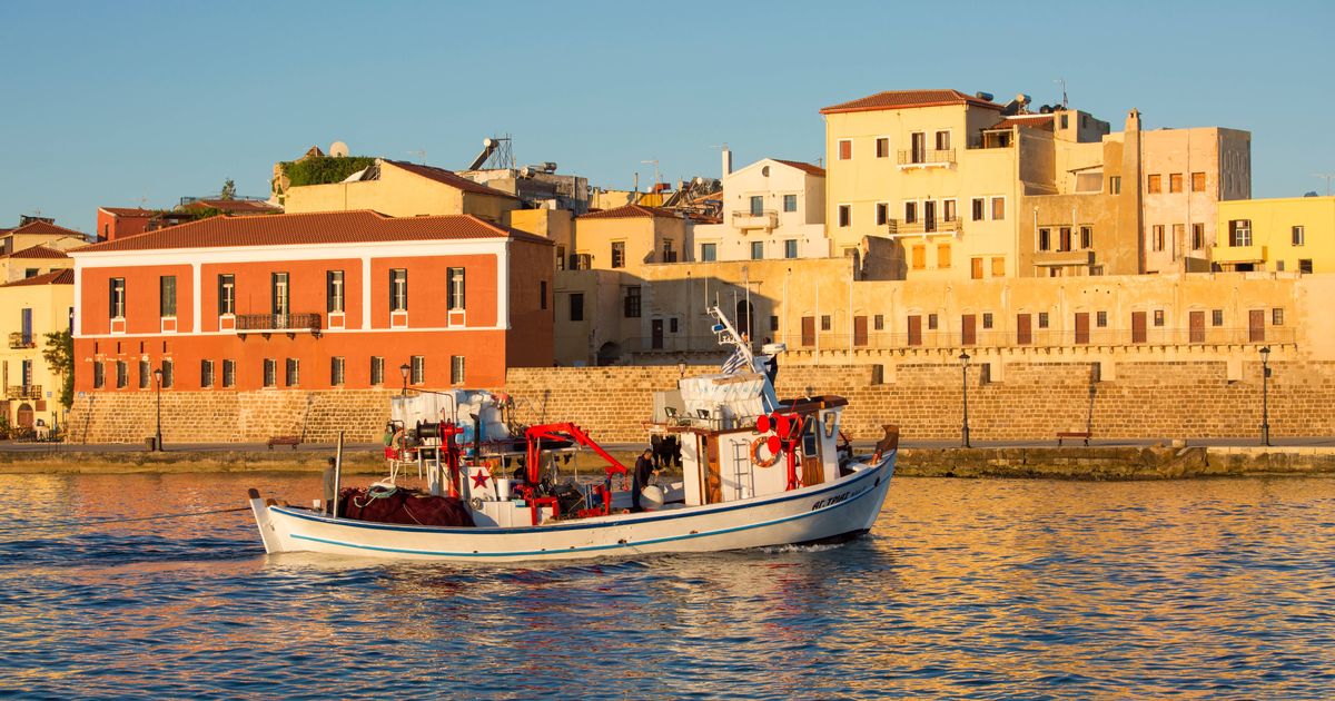 Wizz Air unveils new £44 UK route to European island that's 19C now - The Mirror