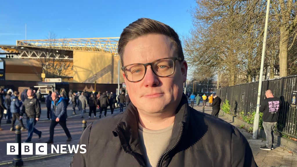 'It's an embarrassing time to be a Wolves fan'
