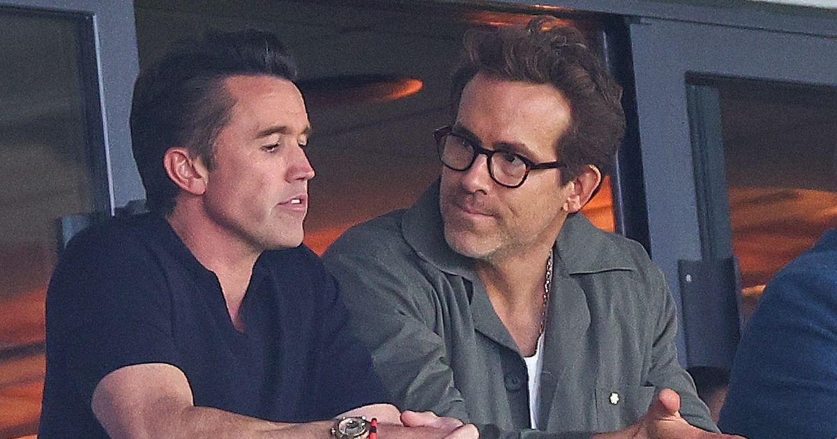 Wrexham boss Phil Parkinson opens up on pressure of working for Ryan Reynolds and Rob Mac - The Mirror