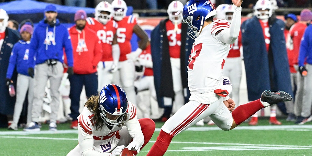 Younghoe Koo's field goal attempt goes horribly wrong as special teams woes continue for Giants