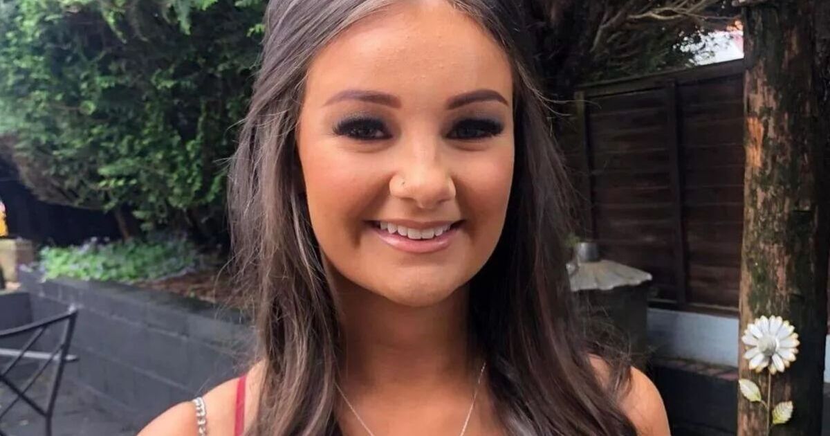 Girl ,19, dies after headache from what she thought was 'typical hangover'