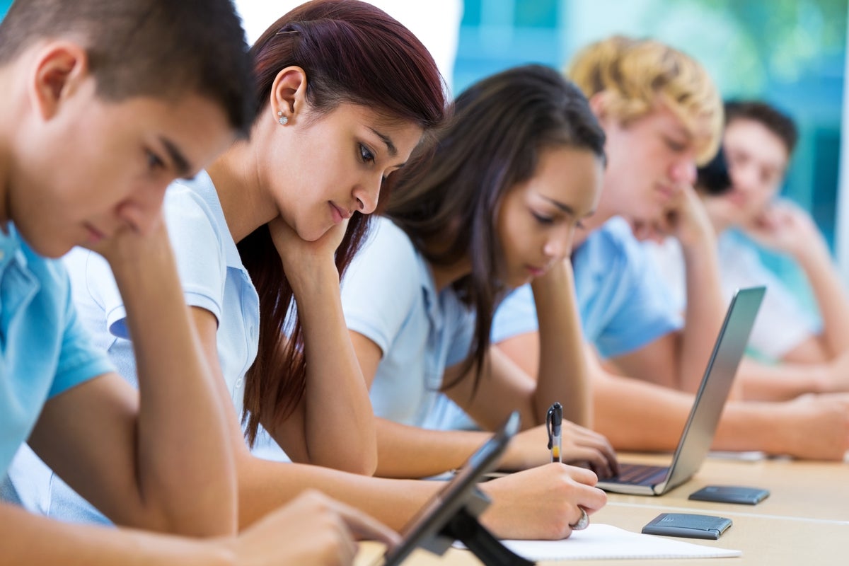 AI tutoring to be introduced across UK schools