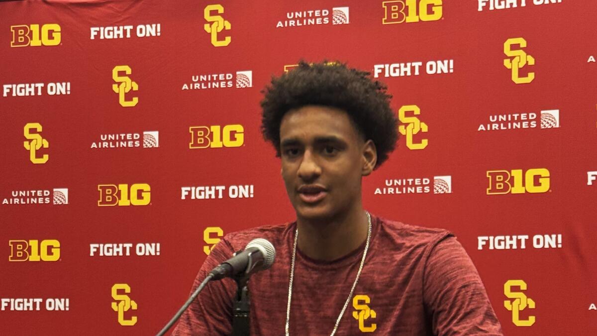 USC star freshman Alijah Arenas likely to debut Wednesday against Northweatern