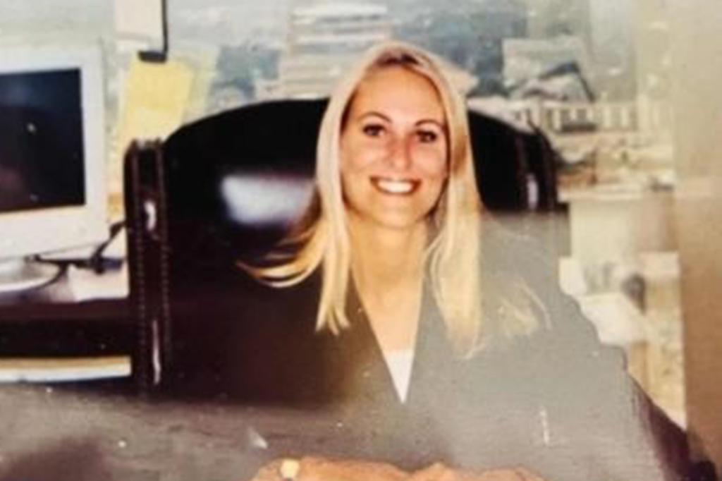 American lawyer, 44, found dead on UK-bound flight after falling...