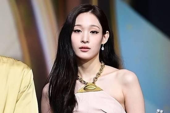 Chaebol heiress-turned-idol Annie returns to Columbia University while keeping her K-pop career alive - The Korea Times