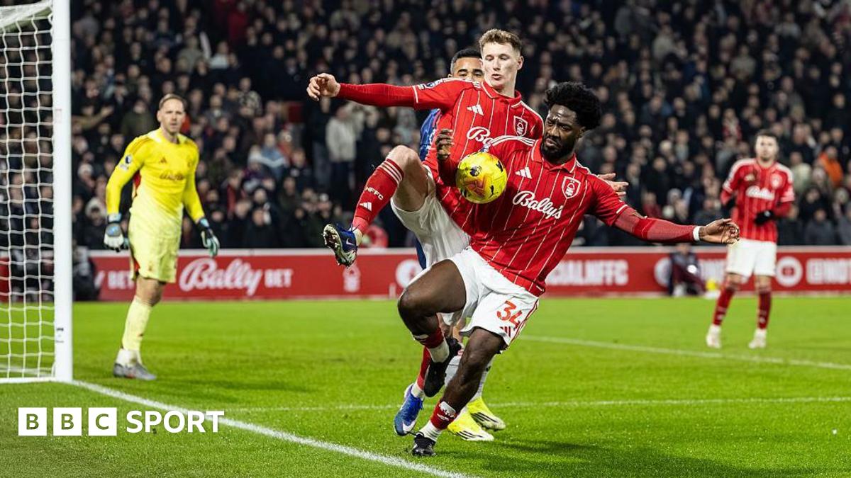 Arsenal held to goalless draw at Nottingham Forest - but should Gunners have been awarded penalty?