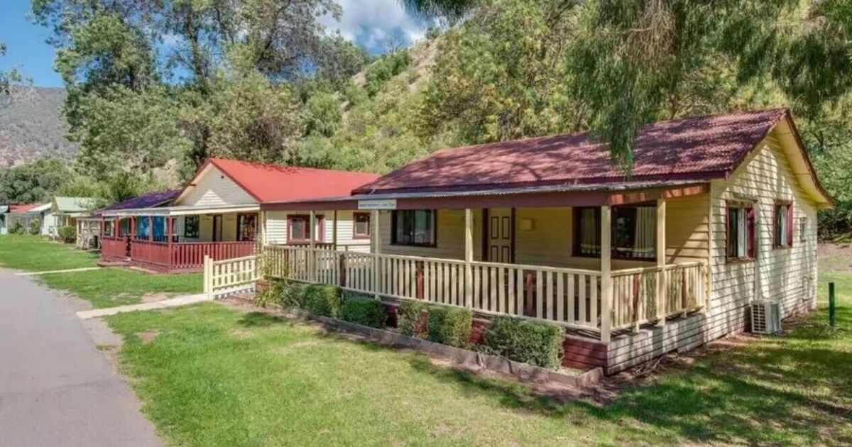 Heartbreak in tiny town that's up for sale as locals don't want to abandon it