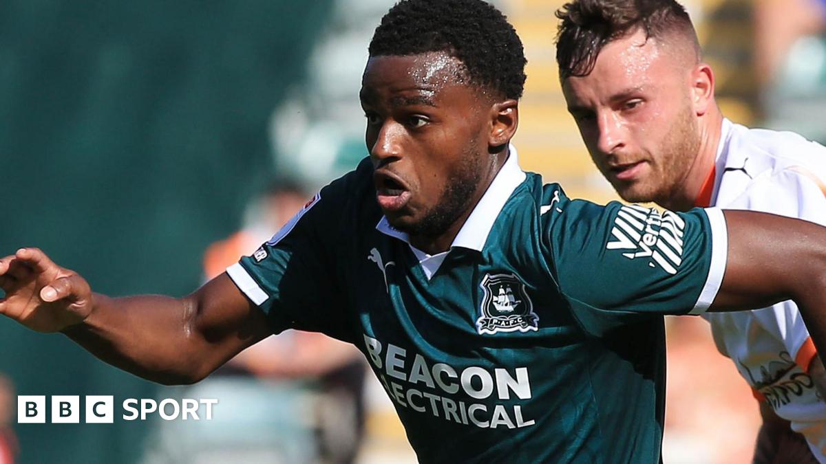 Bali Mumba 'a great servant' for Plymouth Argyle - Tom Cleverley