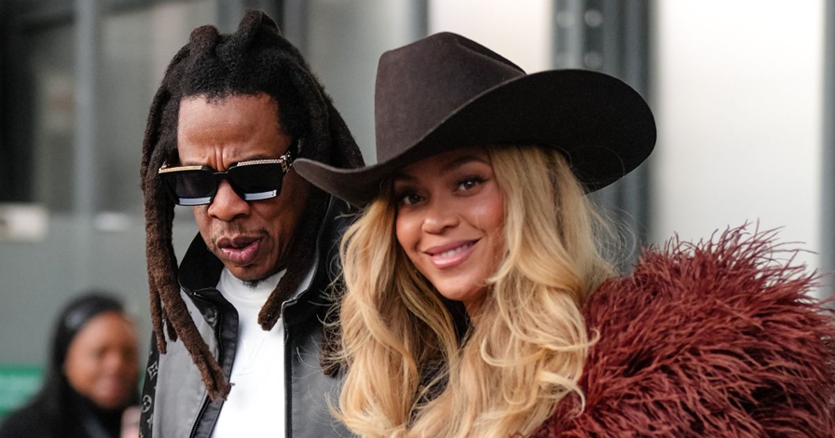 Beyoncé and Jay-Z's new Cotswolds neighbours outraged at couple's mansion plans - The Mirror
